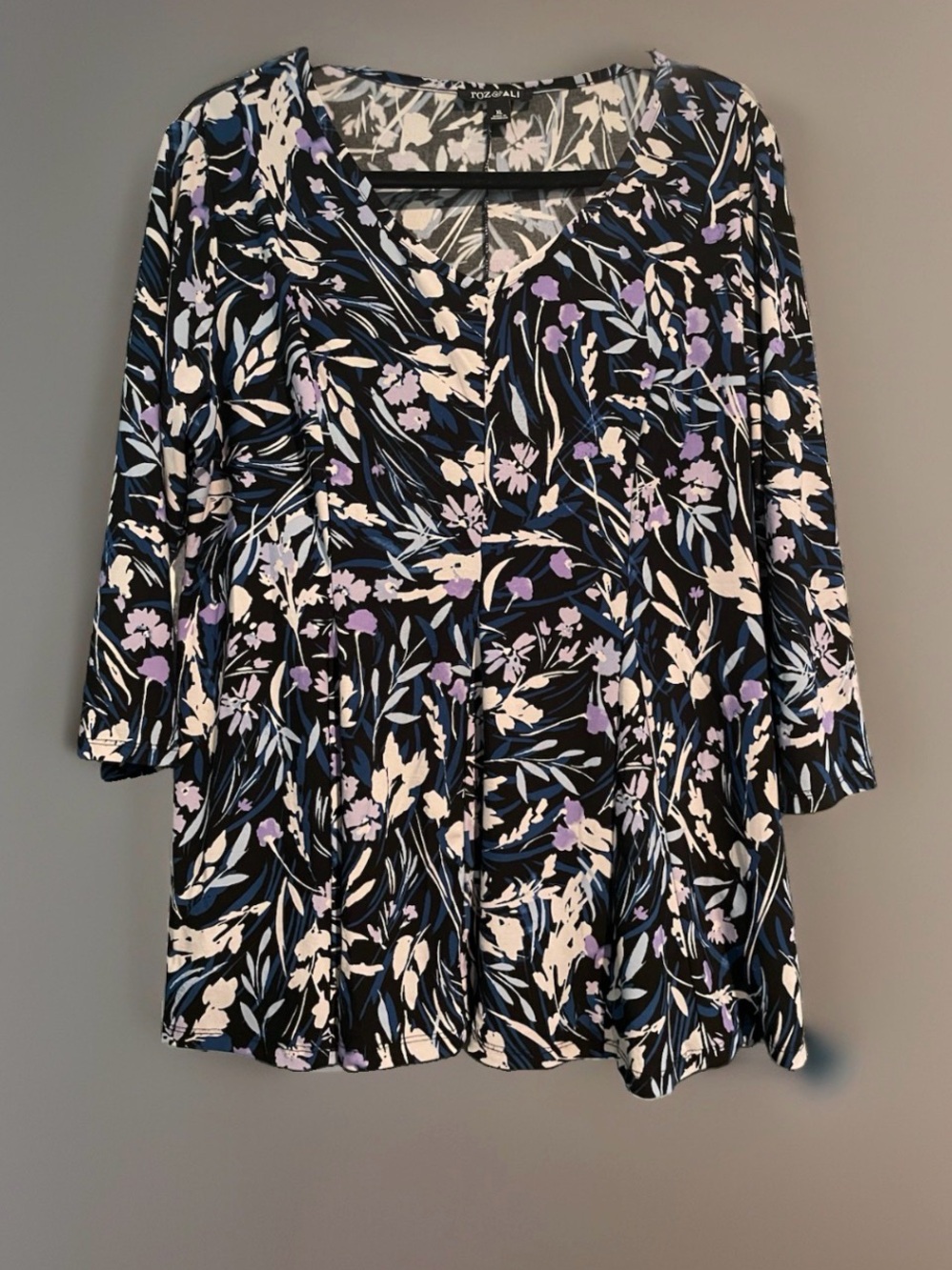 XL Roz & Ali Floral 3/4 Sleeve Blouse Stretch Top Excellent Condition